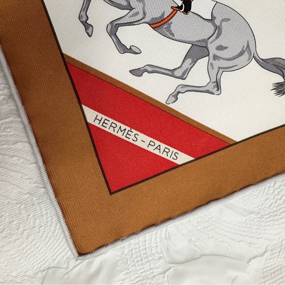 Hermes Les Courses Scarf 45 - Picture 2 of 6